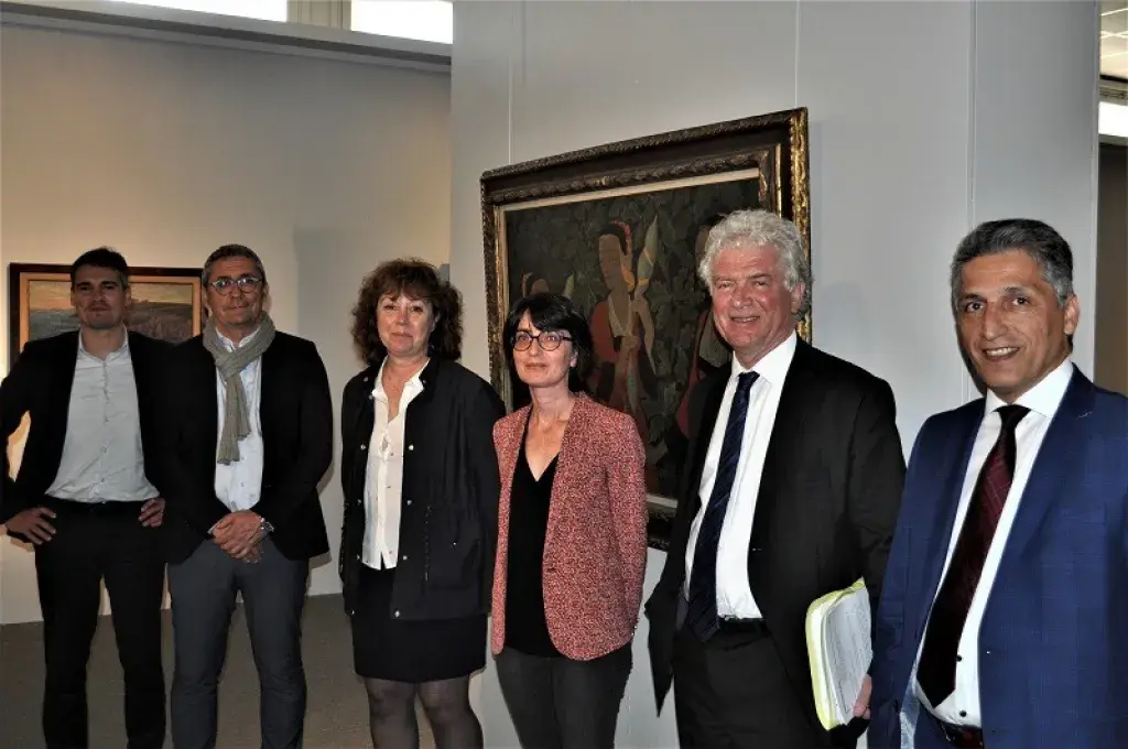 François Cuillandre, maire de Brest, et son adjoint à la culture, Réza Salami, ont accueilli au musée des beaux-arts, avec sa directrice Sophie Lessard, l'équipe d'Altran, dans le cadre du mécénat de compétences qui lie les deux entités.