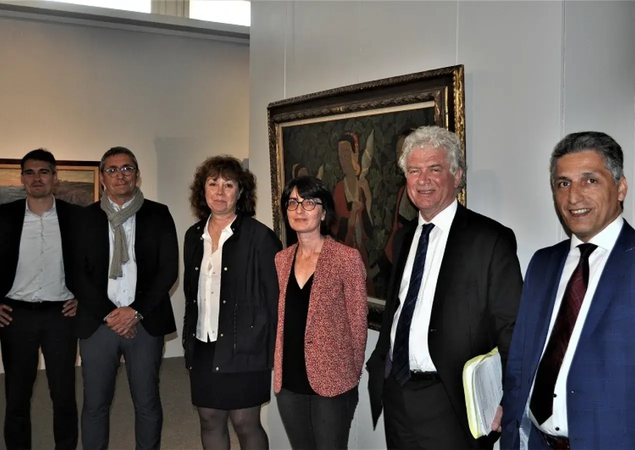 François Cuillandre, maire de Brest, et son adjoint à la culture, Réza Salami, ont accueilli au musée des beaux-arts, avec sa directrice Sophie Lessard, l'équipe d'Altran, dans le cadre du mécénat de compétences qui lie les deux entités.